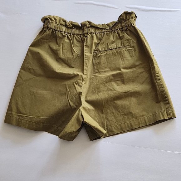 UNIQLO Ruffle High Waisted Short . Size- Large - Picture 2 of 5